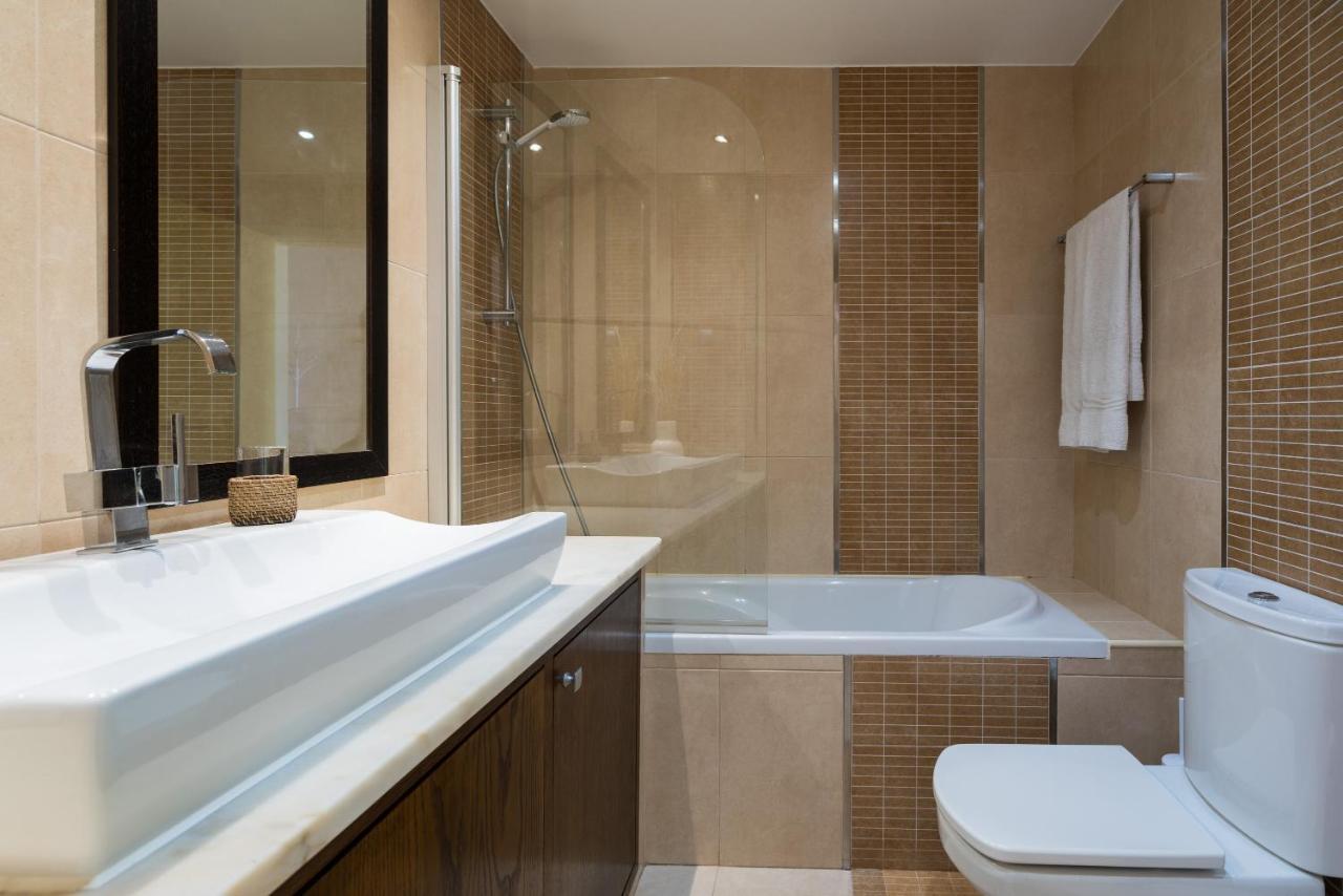 Stunning 2-Bed Penthouse In Lagos 250M From Beach Exterior photo